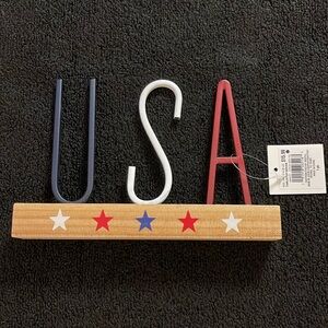 NWT - July 4th Table Decor